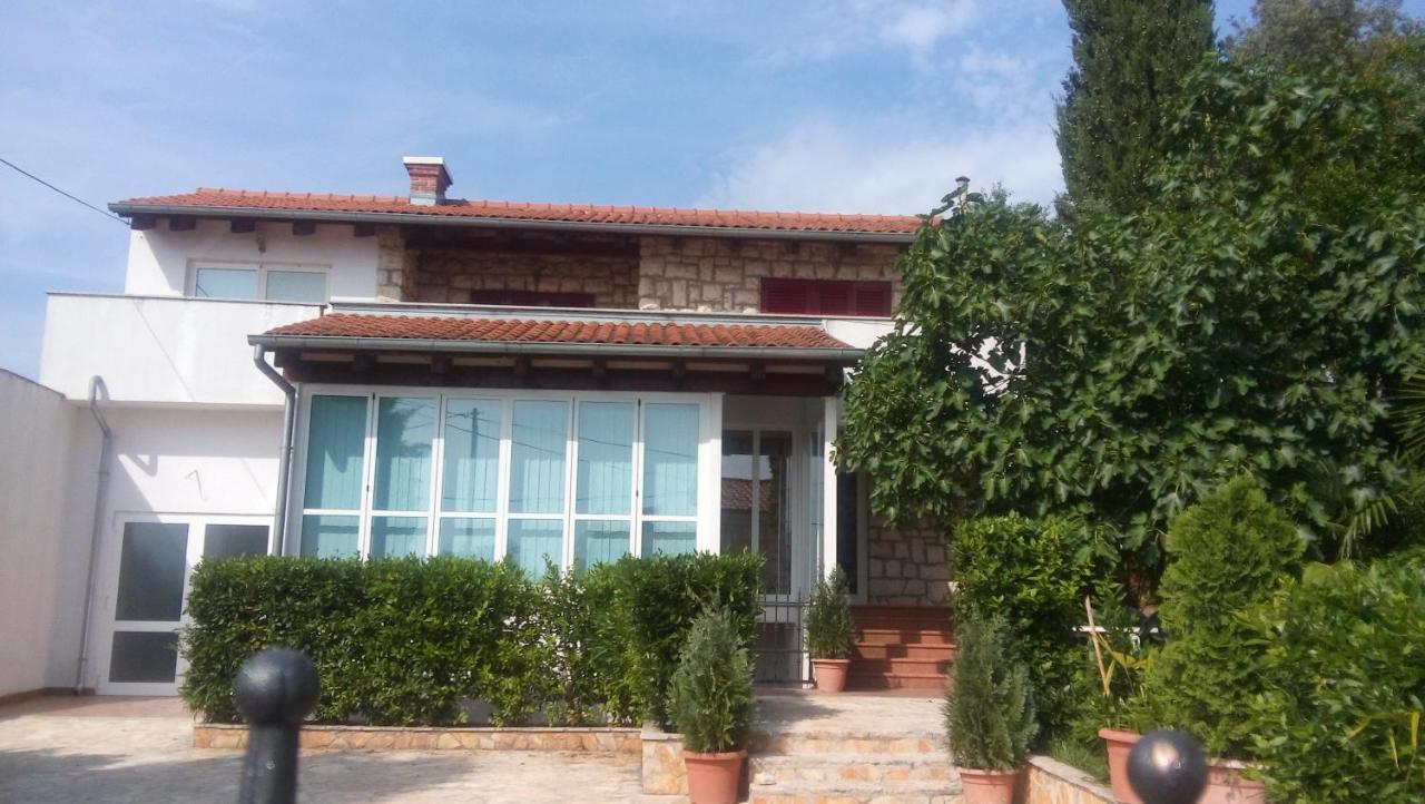 Regi Vila Medulin